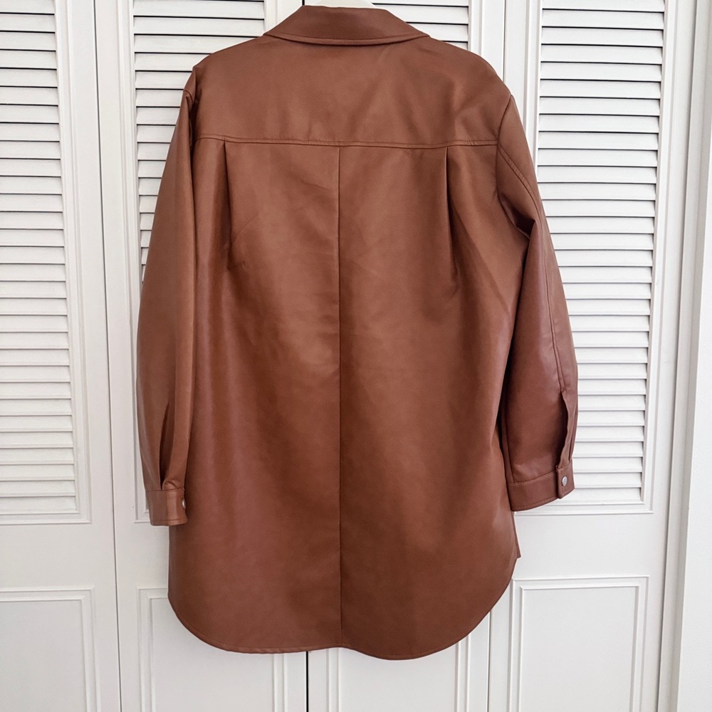 Bagatelle Collection | Faux Leather Oversized Shacket Size Large - Picture 6 of 8